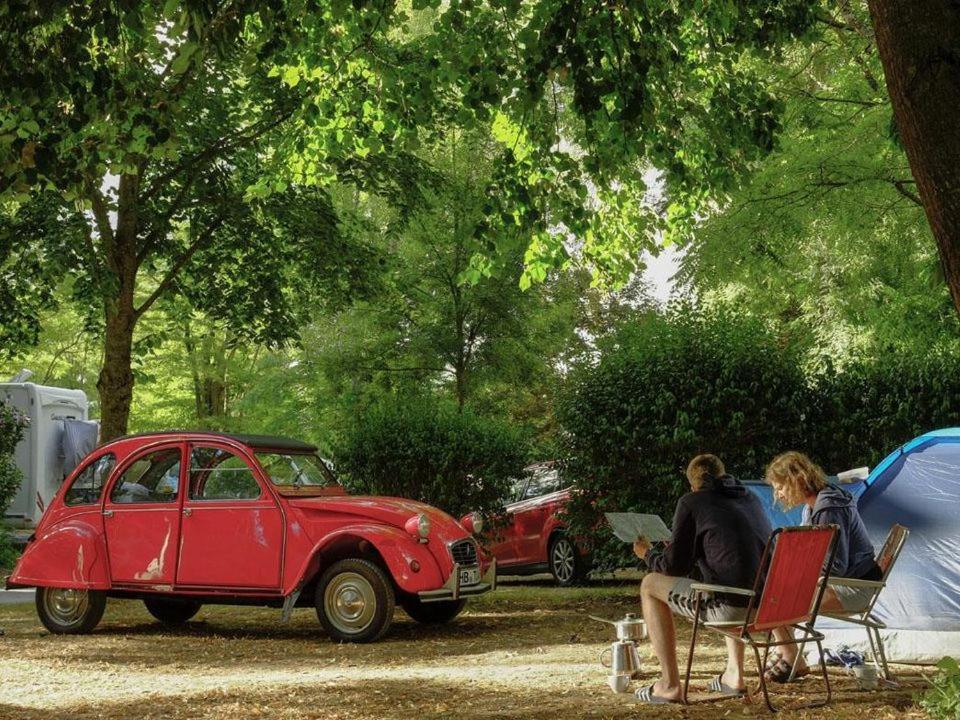 Camping Les Portes De Sancerre Saint-Satur Exterior foto